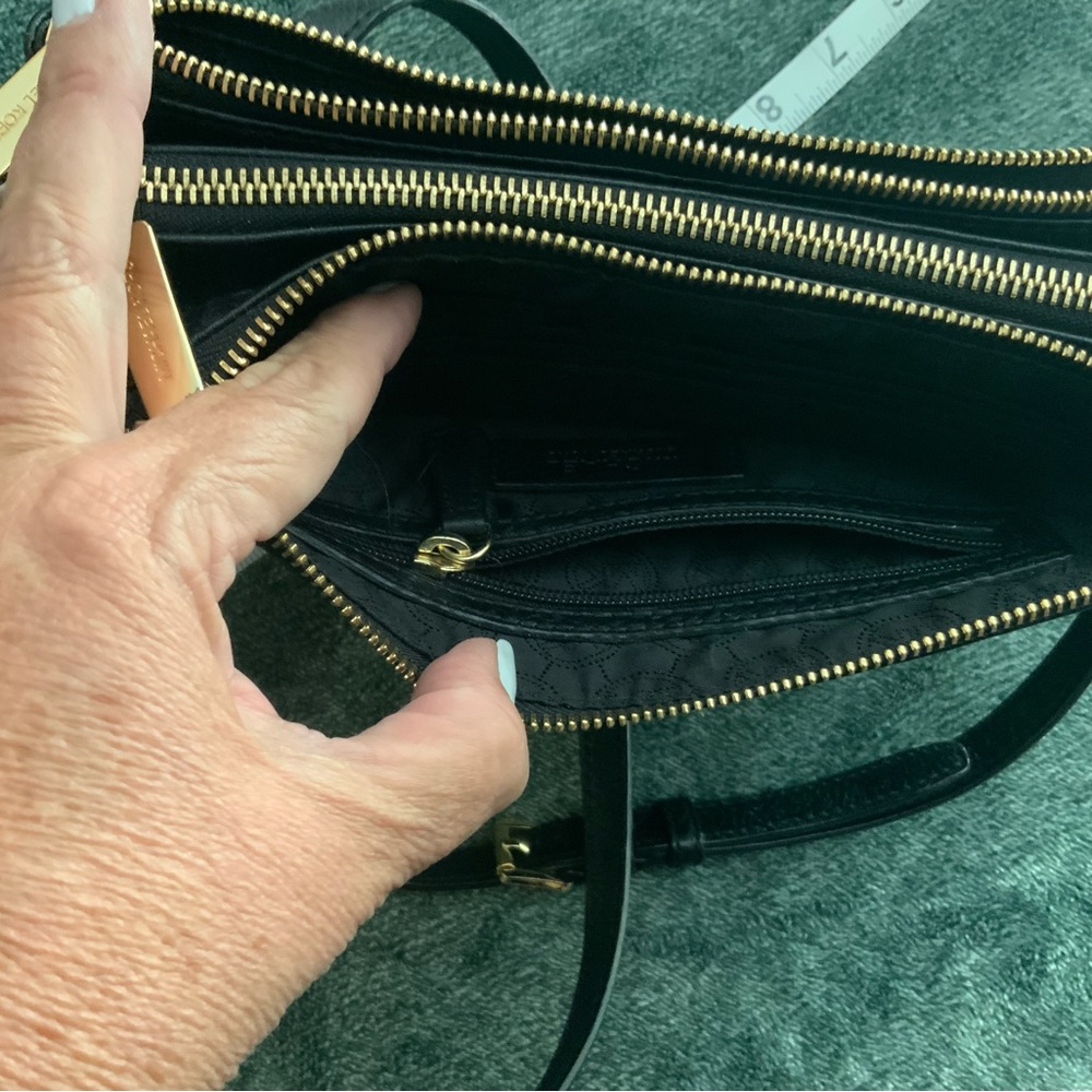 Michael Kors Crossbody Leather bag - Picture 15 of 16